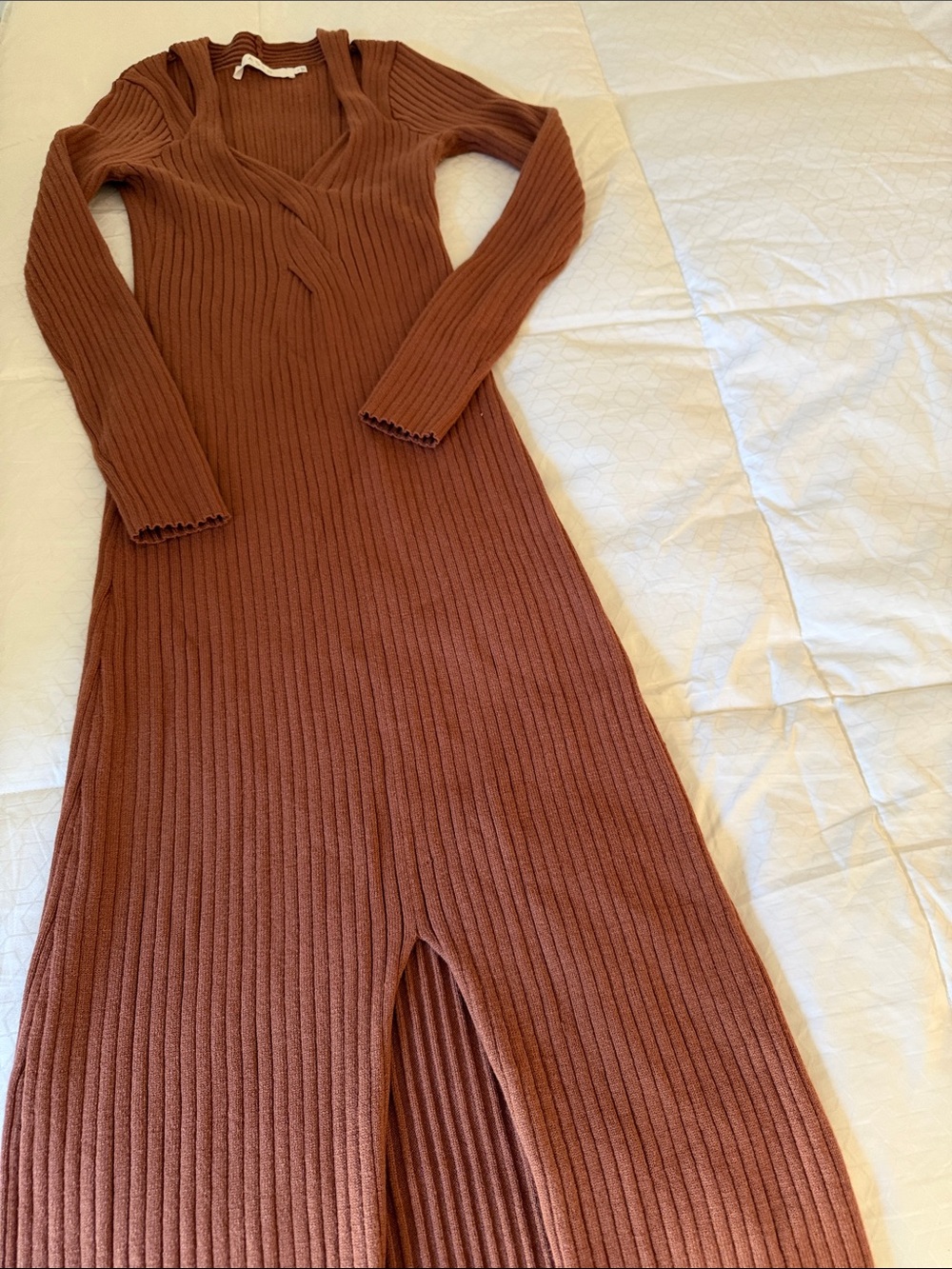 Ribbed Long-Sleeve  Knit Dress in Rust